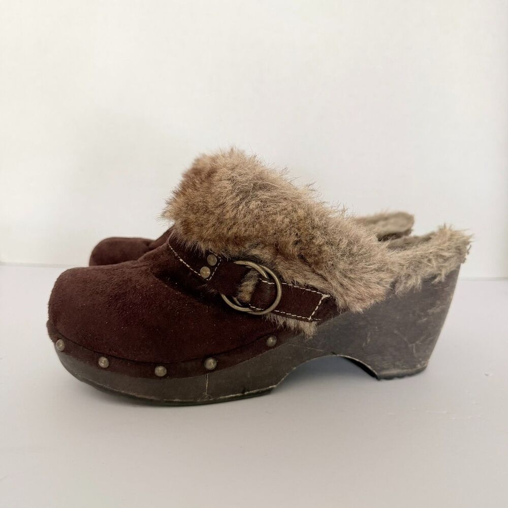 Y2K Arizona Jean Brown Fur Trim Clog Mules, 6.5, Edges Buckles Scandi Girl